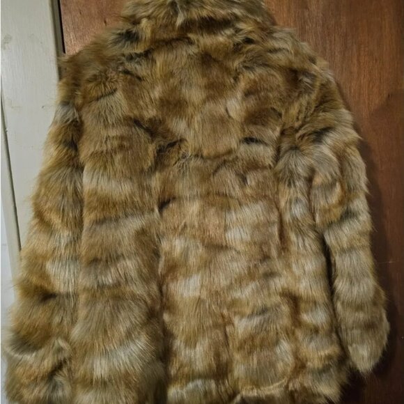 Pamela McCoy Black Diamond Collection S Replica Red Fox Faux Fur Coat - Picture 2 of 7